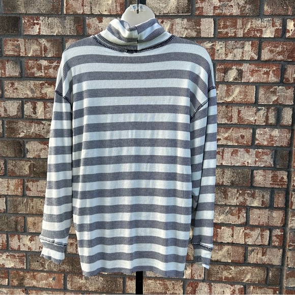 Cowl Neck Casual Top - Picture 2 of 4